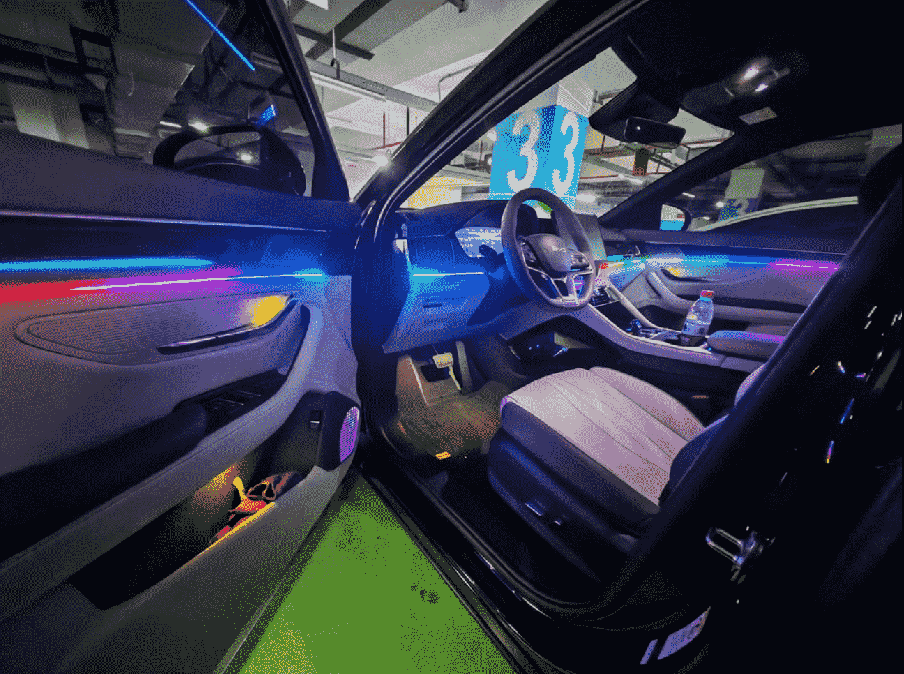 Xevaban.com ở 214 Giải Phóng là đơn vị chuyên cung cấp phụ kiện oto, đồ chơi oto, đồ chơi byd sealion 6, phụ kiện byd sealion 6, xevaban, 214 giải phóng, đèn nội thất sealion 6, đèn led nội thất sealion 6, dải đèn led nội thất sealion 6.